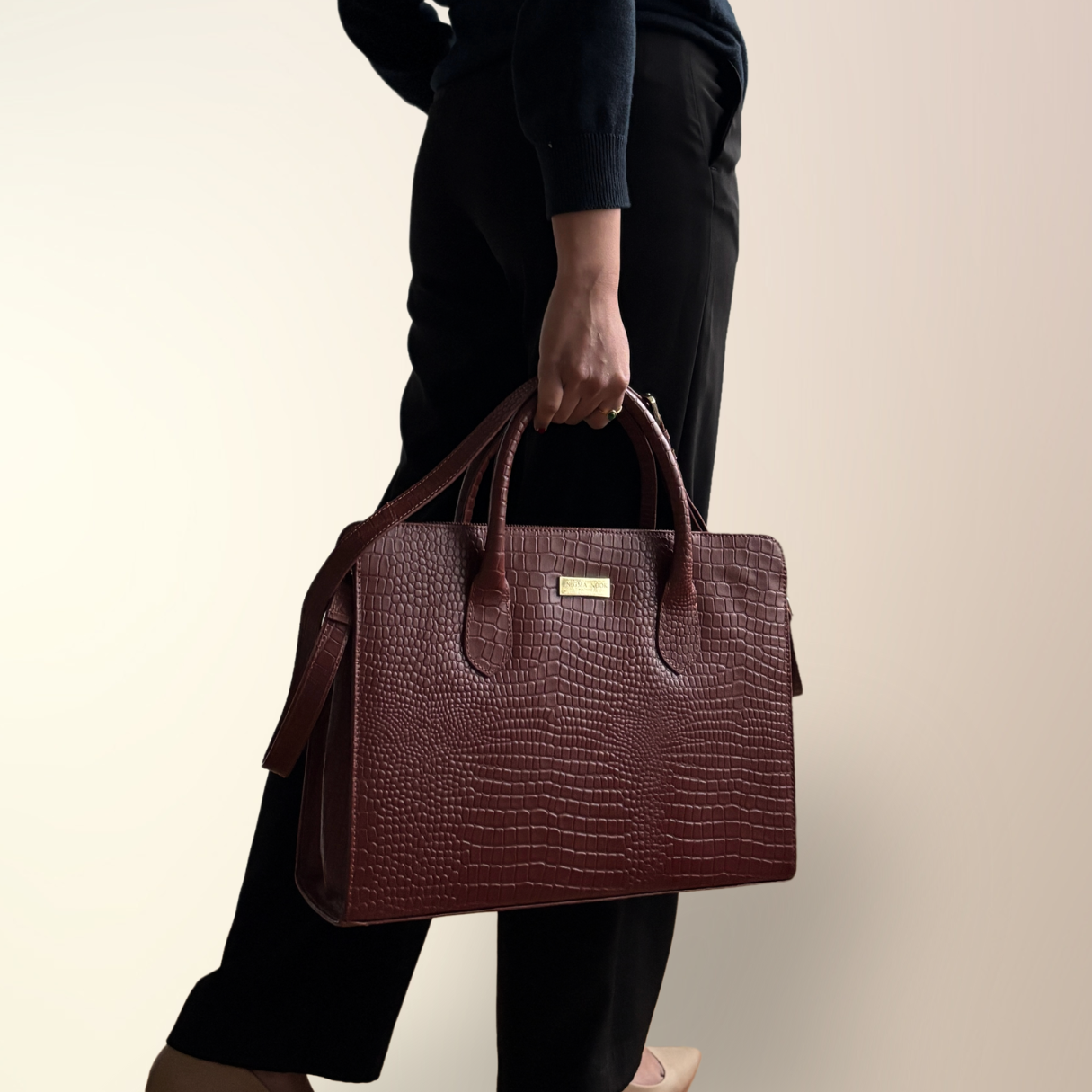 Vantara Tote
