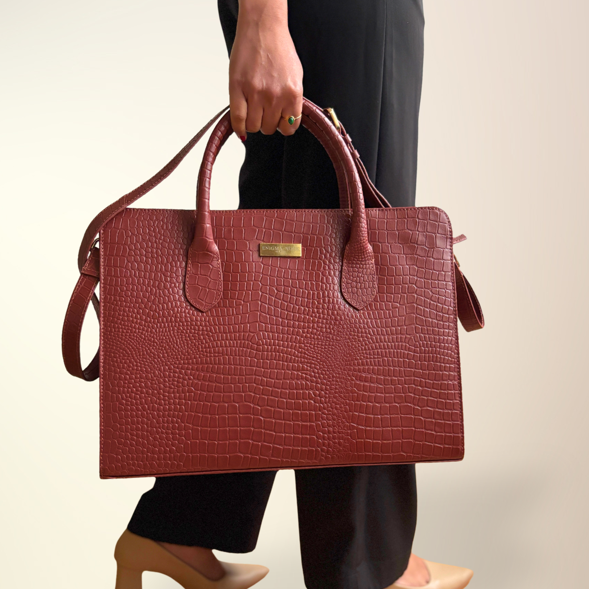 Vantara Tote