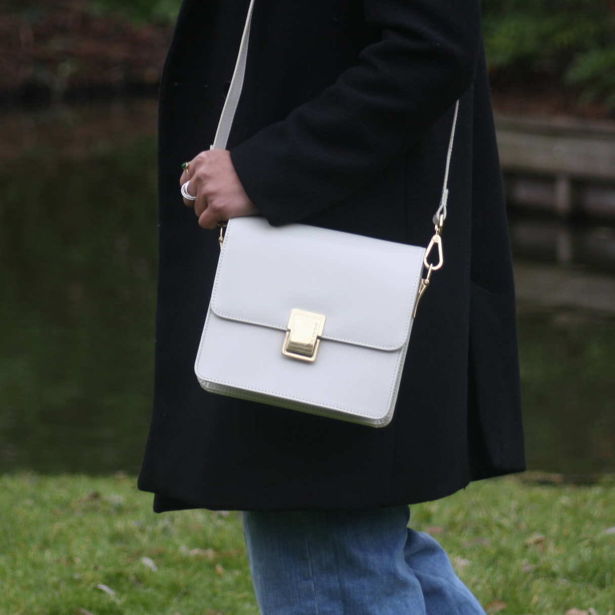 Moxy Crossbody